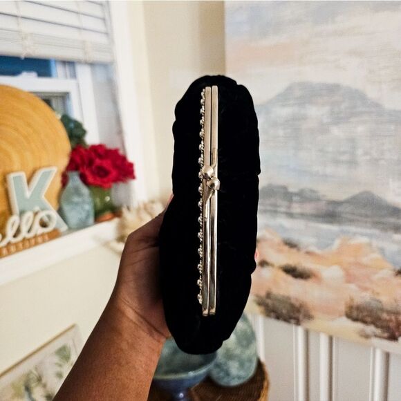 VTG Black Velvet Cocktail Clutch | Rhinestone Trim & Kiss Lock Closure - Picture 12 of 15